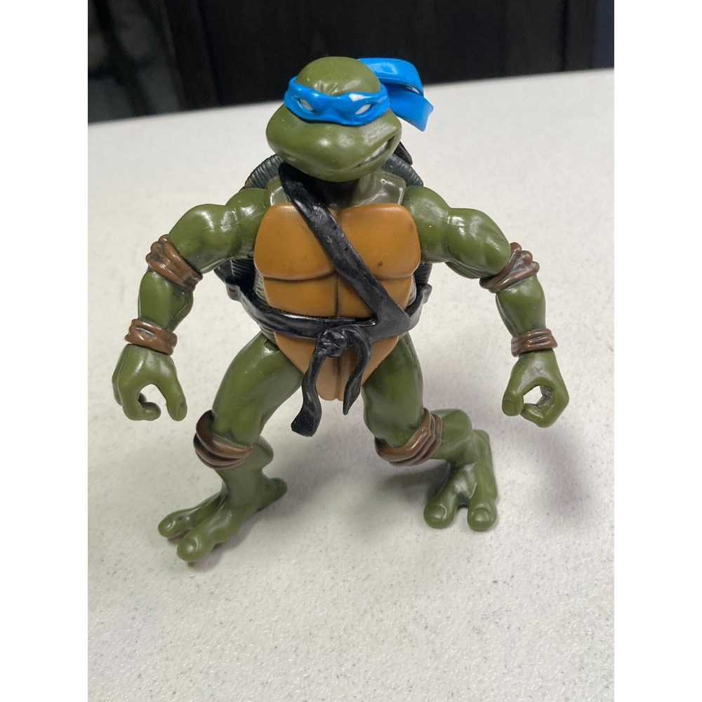 Playmates Teenage Mutant Ninja Turtles 2002 TMNT Leonardo Figure 5 Inch Mirage